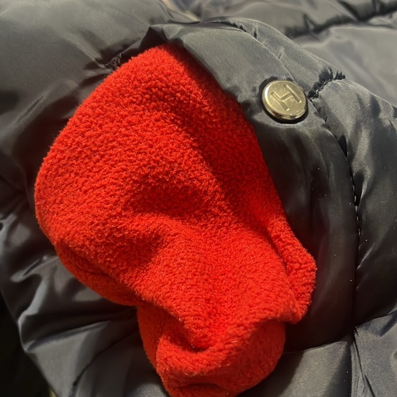 Boys 10/12 T.H coat - Picture 5 of 11